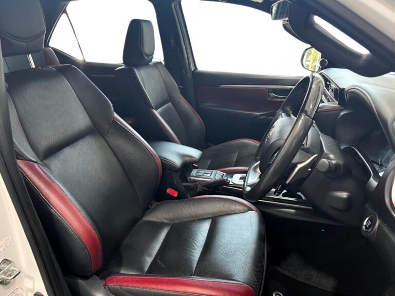 775ab756-1c47-4098-8a12-e25aad85ffa3