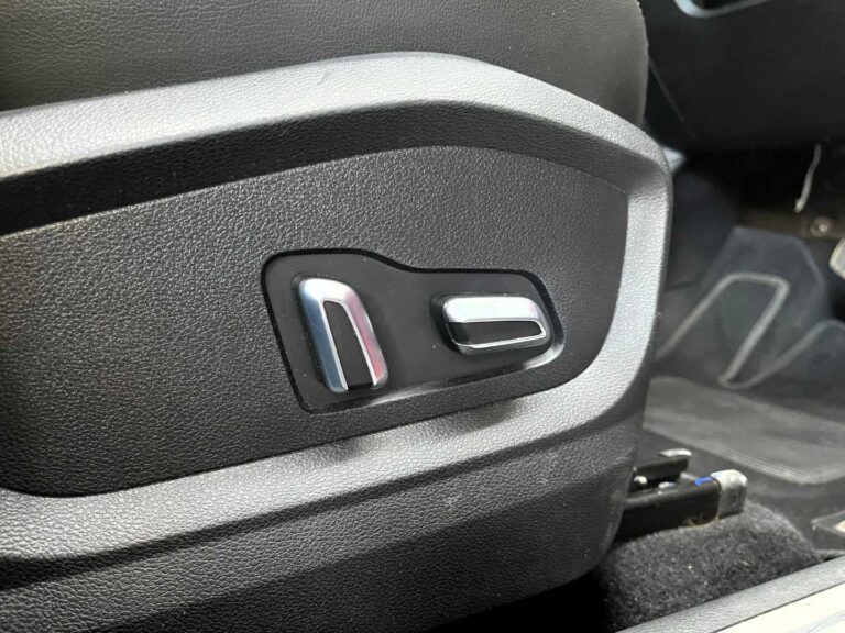 3f022030-0c3c-45db-a3c0-49454b79e347