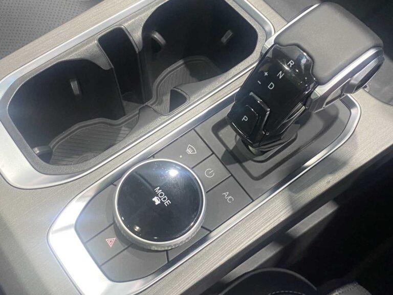 9b0d0d17-6fe0-4dcc-8552-fec75ffba6f1