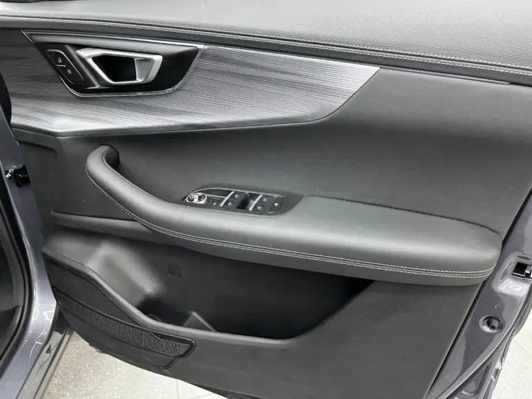 0b92a9d5-6c20-44d0-b67b-9e074c8baff4