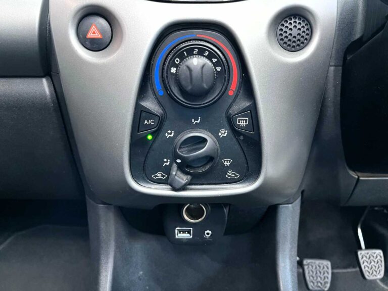 5ba0faaf-41c3-488c-aec2-01cb914ece1c