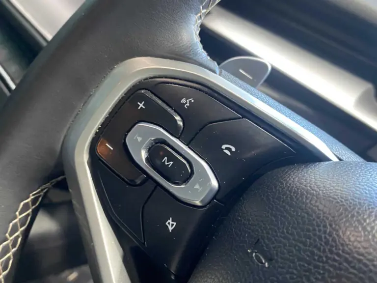 665d1f0a-5a58-428c-bb61-23849c5199cc