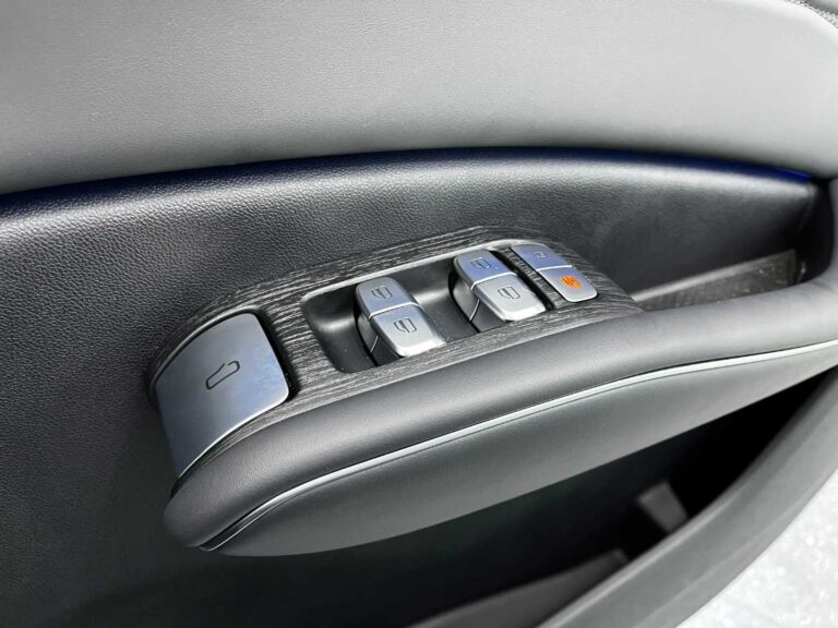 8c1c0dd5-3c6c-4d98-9bc3-fb8567868cd6