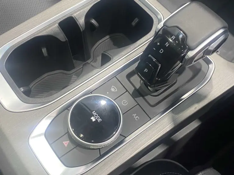 9b0d0d17-6fe0-4dcc-8552-fec75ffba6f1