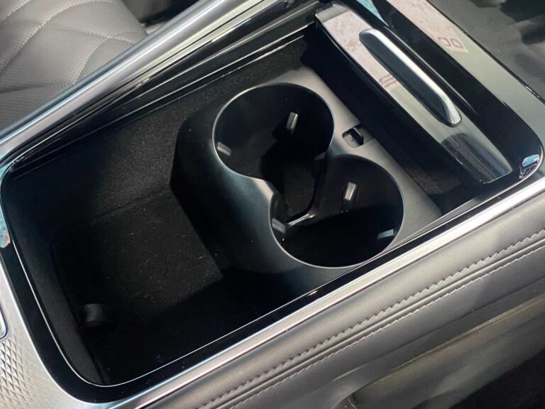 a6755610-ed59-4d4c-8b77-5ca92e4b10ad