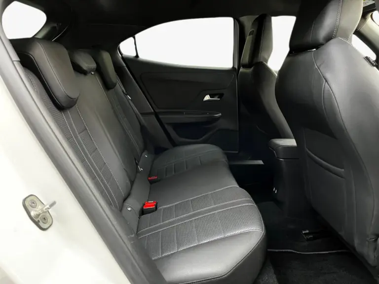 b5141653-e25b-413f-ae38-e3975f86dbee