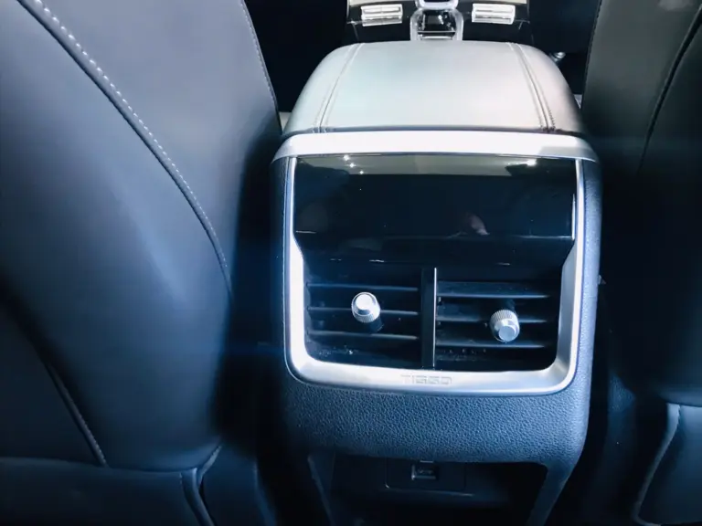 c2deb3bd-b548-4d44-9f99-0223f8b2c0ee