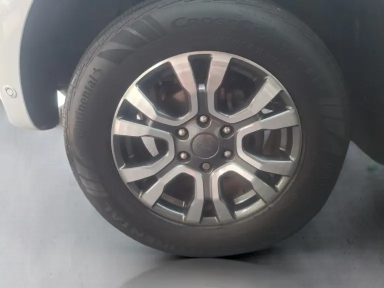 5610df31-749f-4380-8b20-44514ea86bda