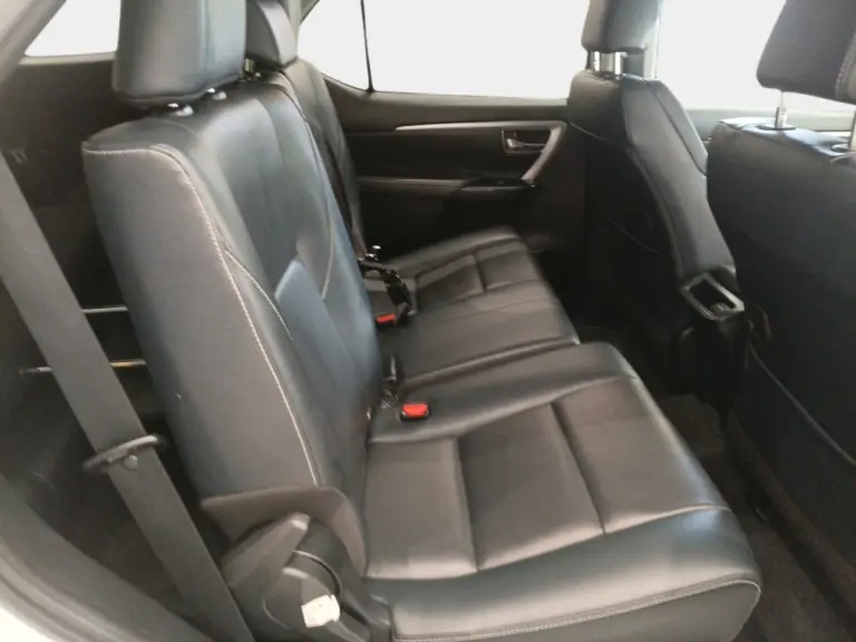 64b1cf9f-4a07-4373-8034-6003c036ff9b