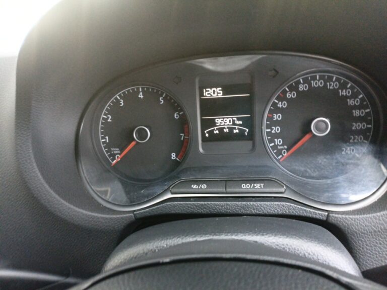 71b0fd38-ba63-415e-bacf-12c554b04ca1