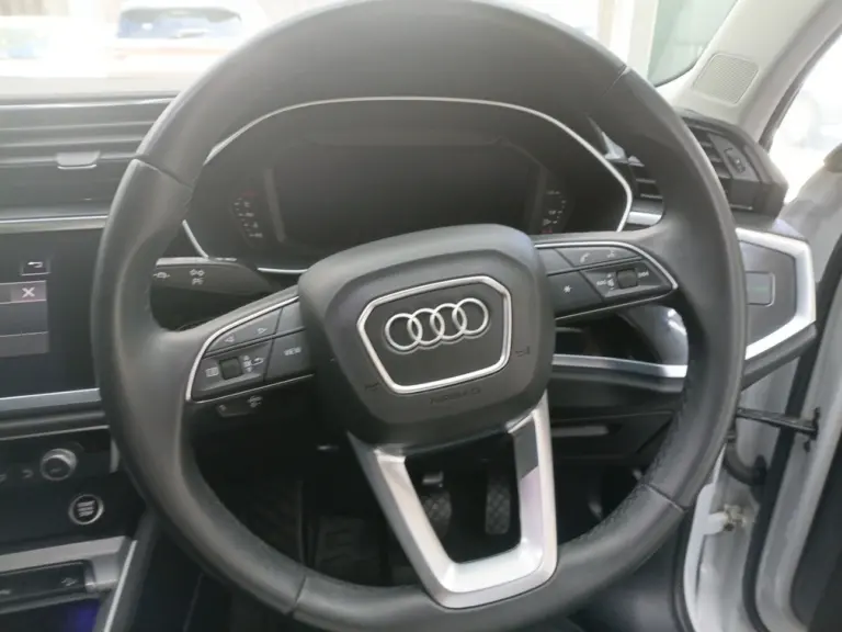 e8b8459f-80bb-4722-9e63-10e3ffcd5339